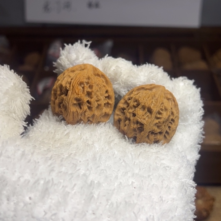 完***生吊坠文玩核桃苹果园