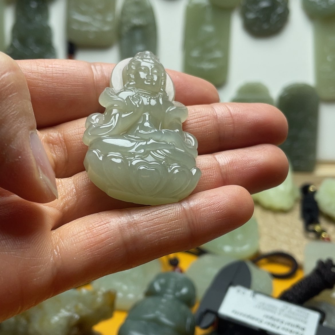 【闪购商品】和田玉颈饰未镶嵌梦**你