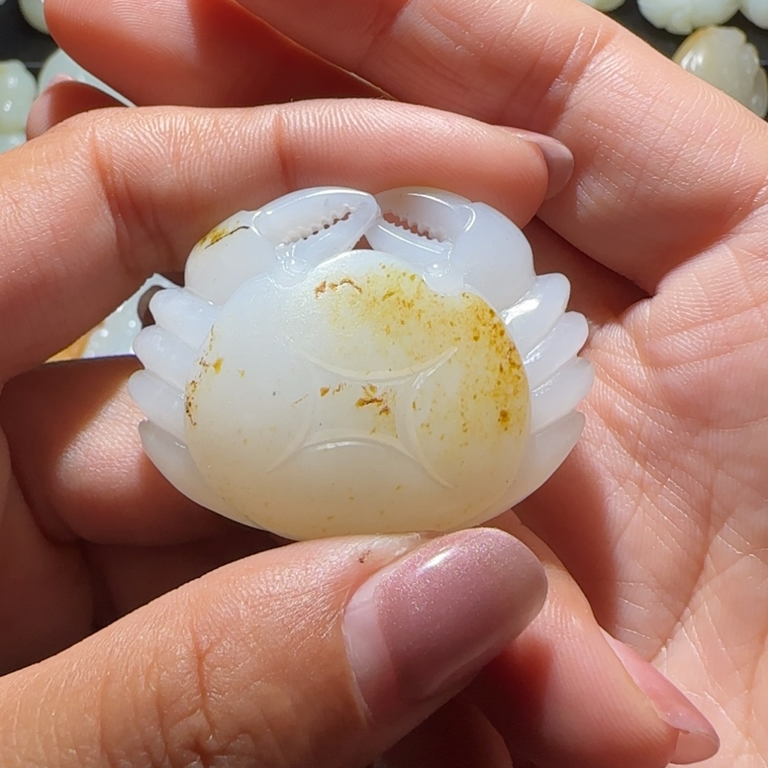 西***天和田玉未镶嵌颈饰