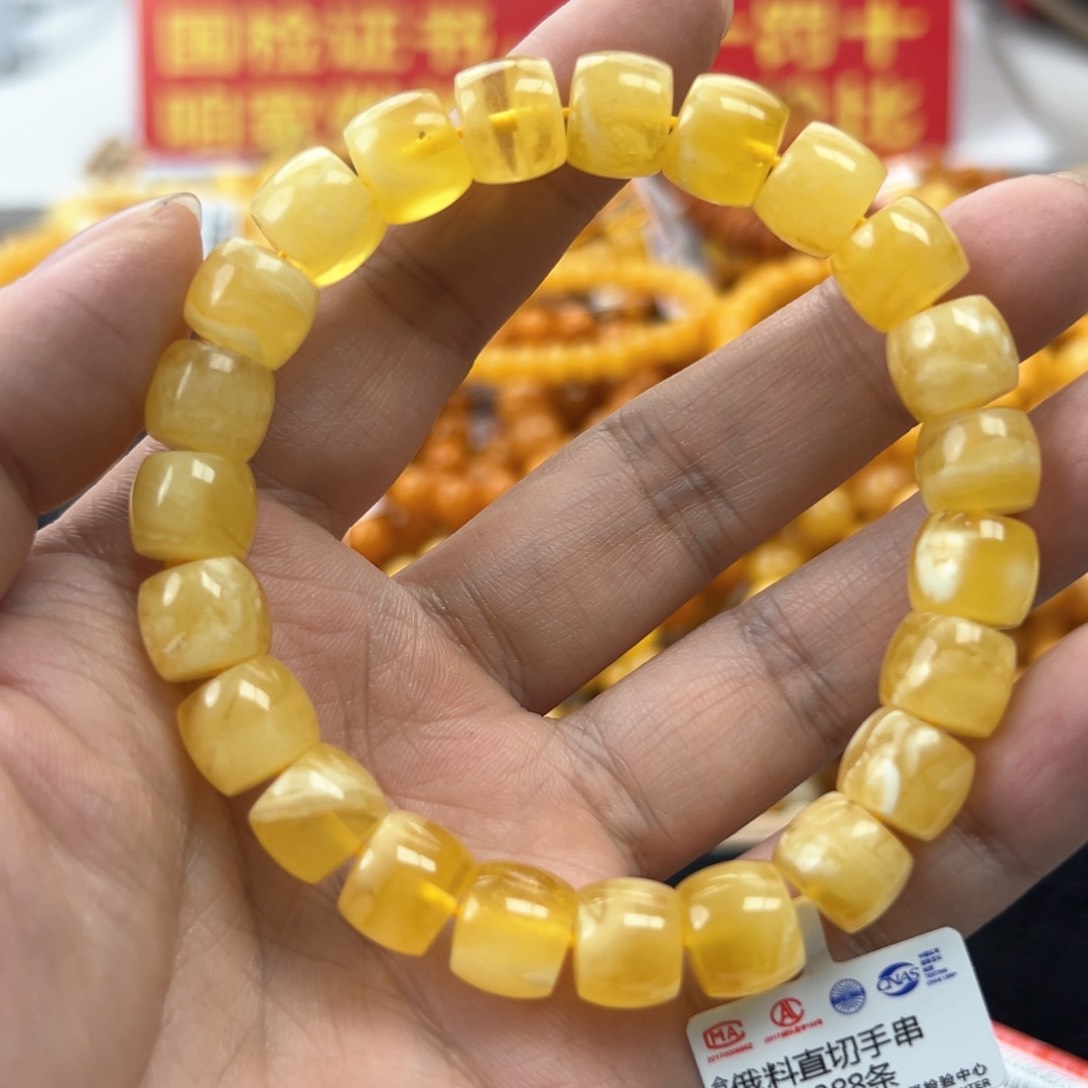 琥珀珠宝奇石未镶嵌