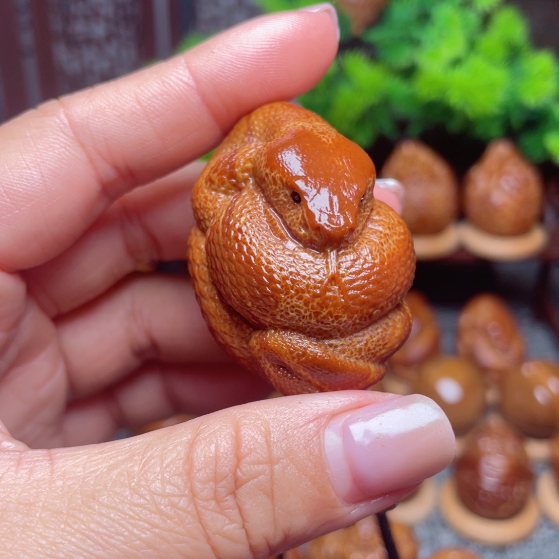 【闪购商品】橄榄核手串/手链32左右蛇单子手把