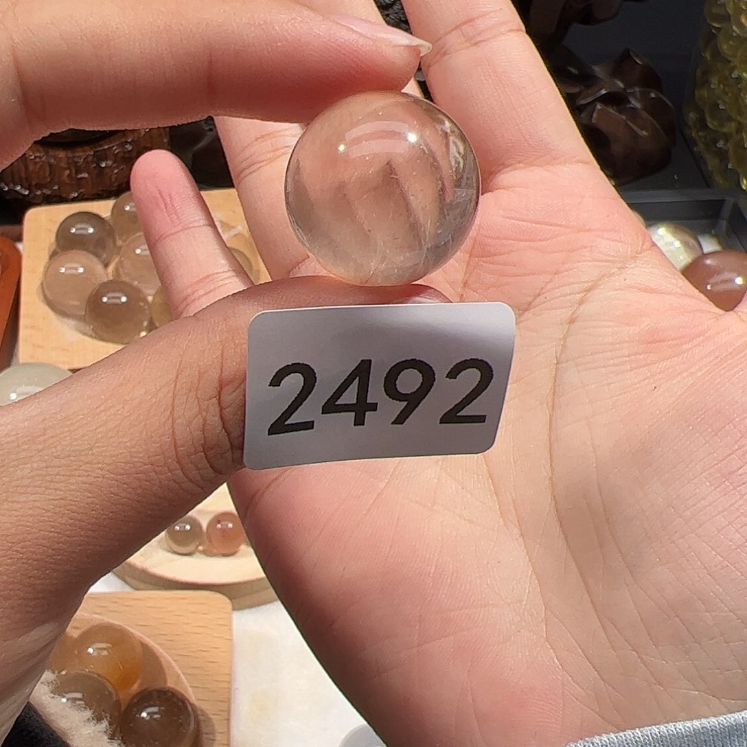 如***强大型摆件（非配饰）未镶嵌水晶