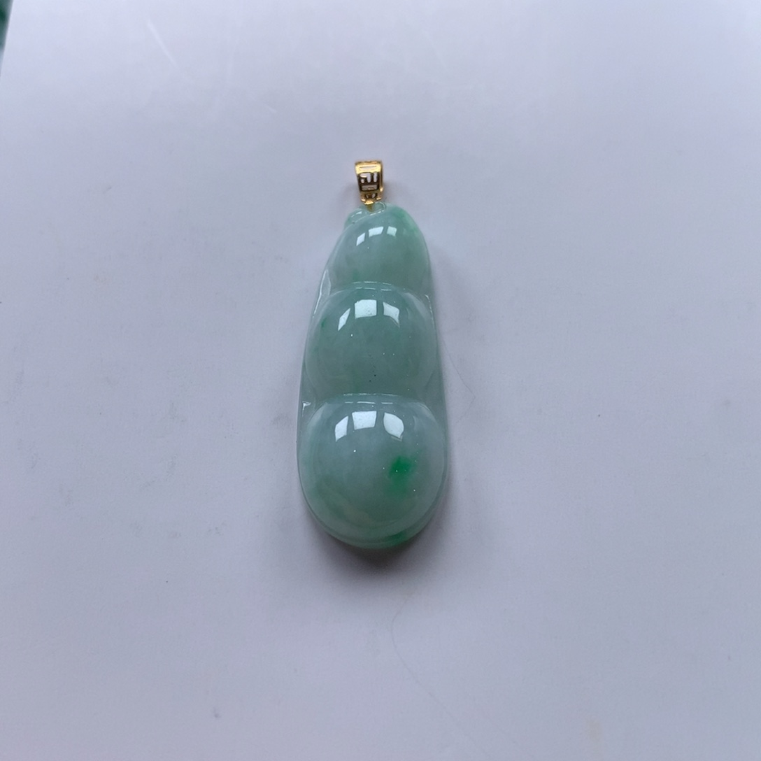 翡翠未镶嵌颈饰吊坠