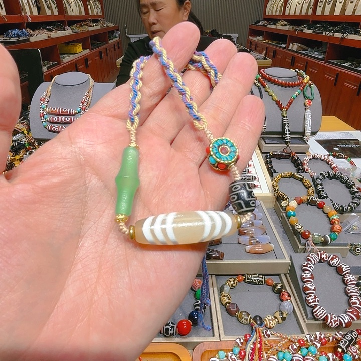 未镶嵌玛瑙/玉髓珠宝奇石