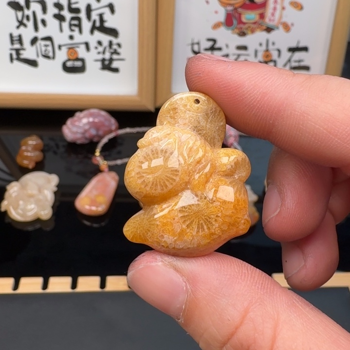 硅化玉合金颈饰珊瑚玉