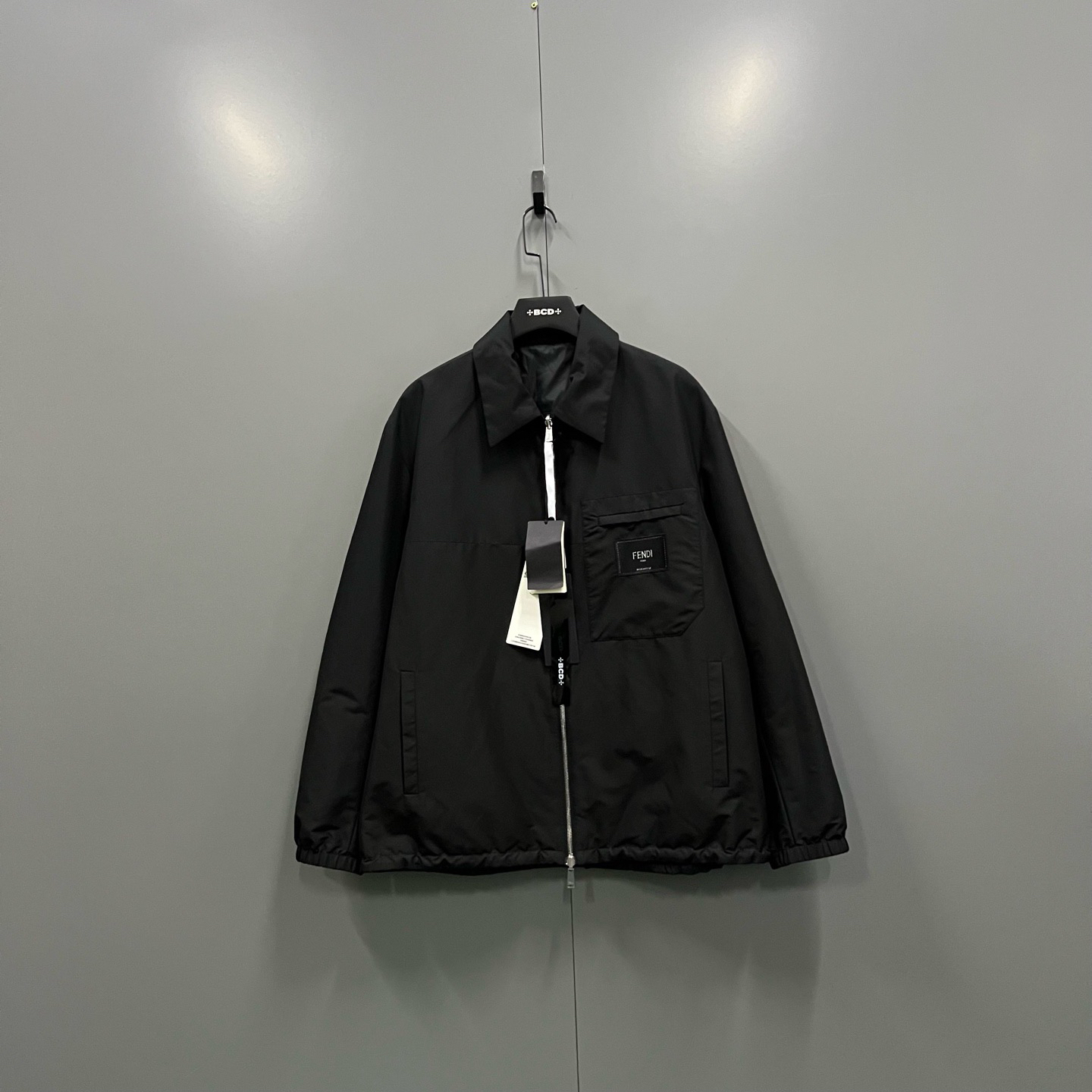 未使用 FENDI/芬迪 (ll) 019458 黑色徽标logo双面穿着棉服 36码