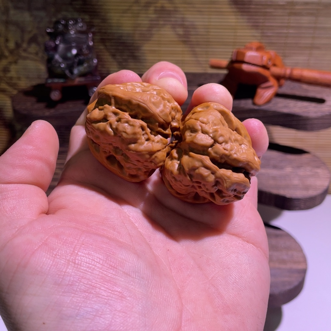 蟒***哥吊坠文玩核桃蛤蟆