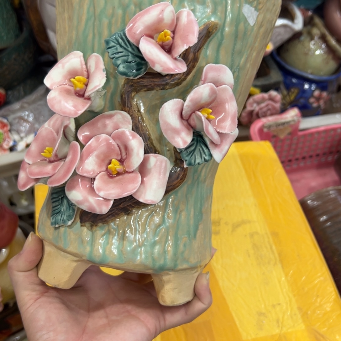 323 花盆拍满20元发货，退款拉黑。