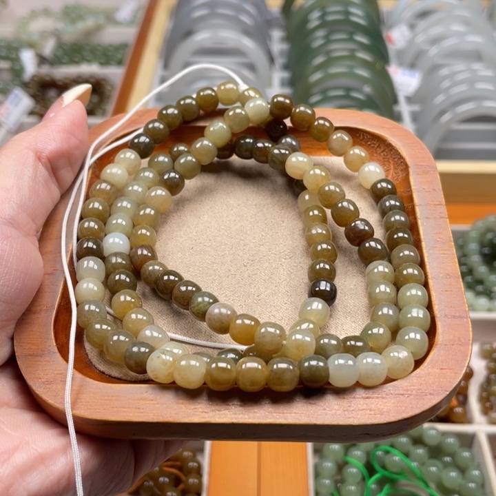 和田玉未镶嵌珠串6*7mm