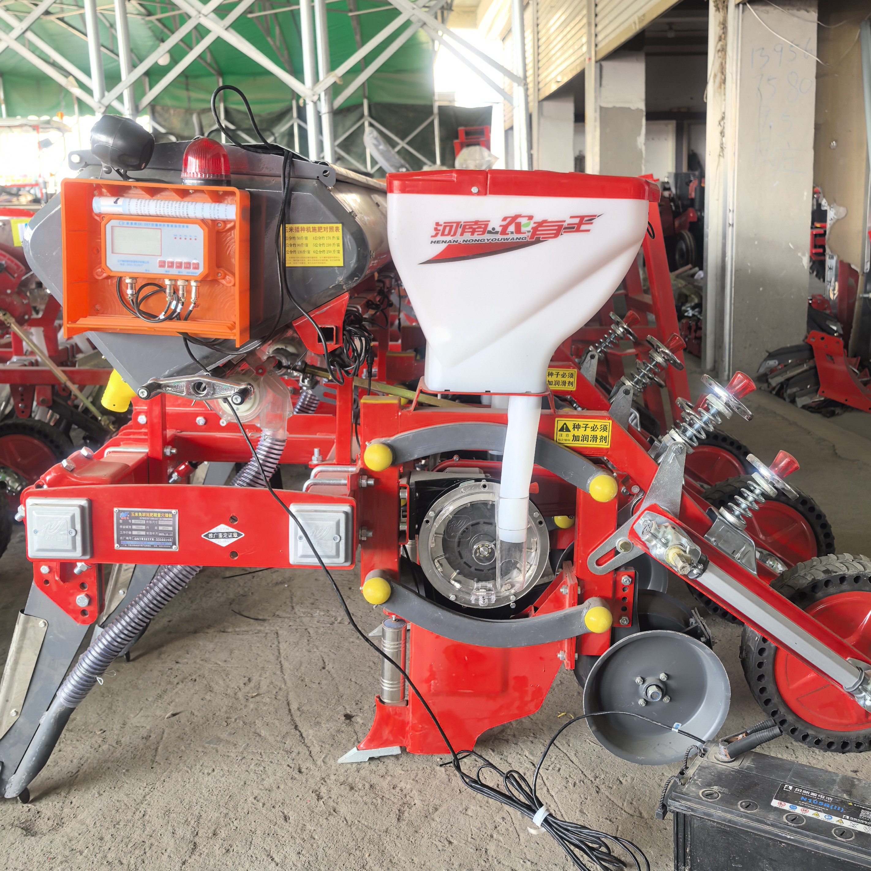 新款两行悬浮式排种盘玉米播种机高效精准农用