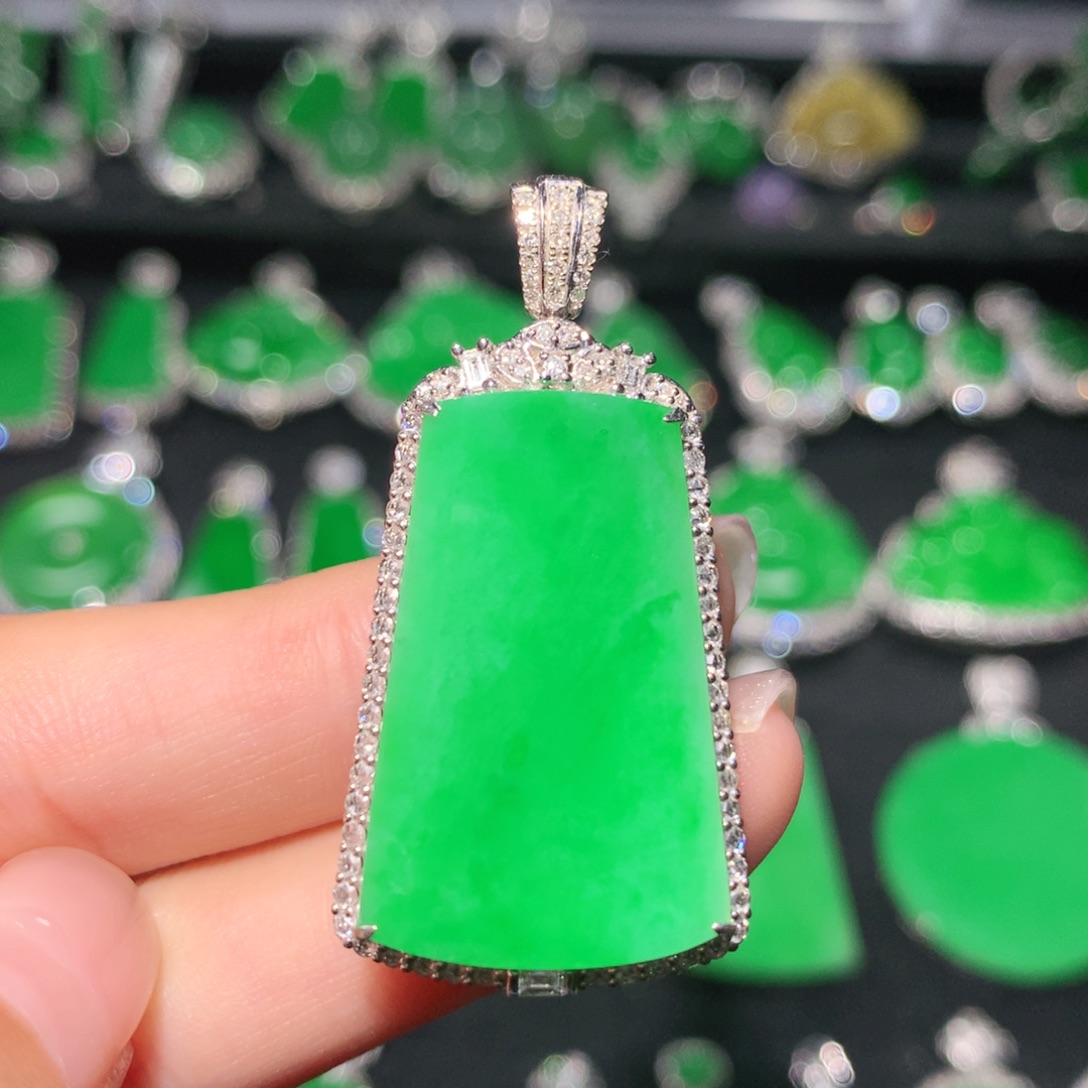 翡翠18K金镶嵌吊坠(不含链)翡翠