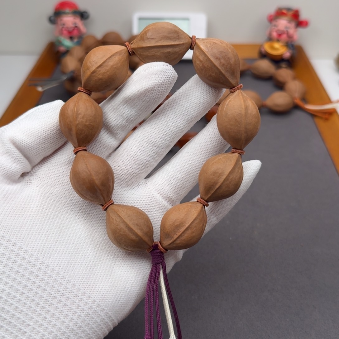 19*28精品梅林铁核手串