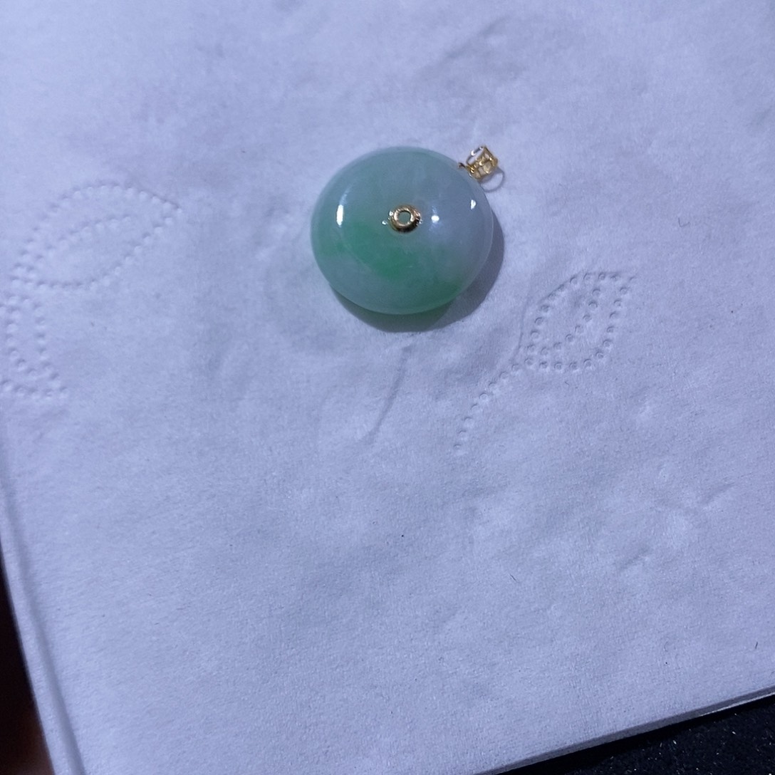 翡翠吊坠(不含链)18K金镶嵌