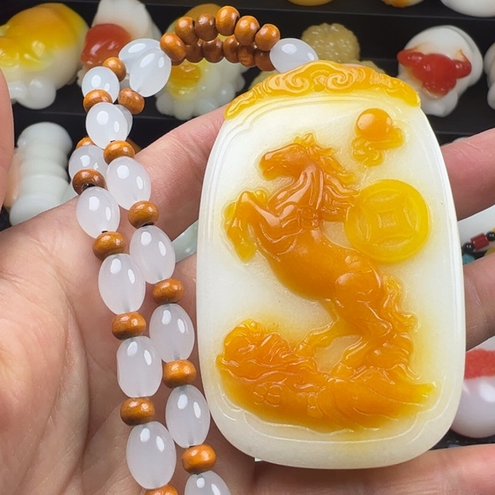 新疆戈壁五彩石金丝