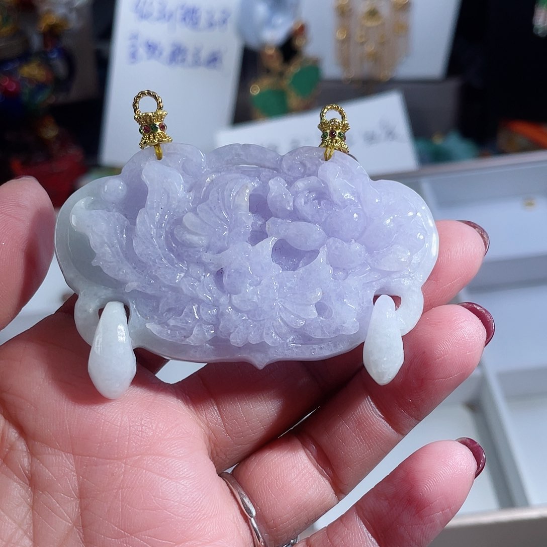 翡翠颈饰未镶嵌翡翠紫