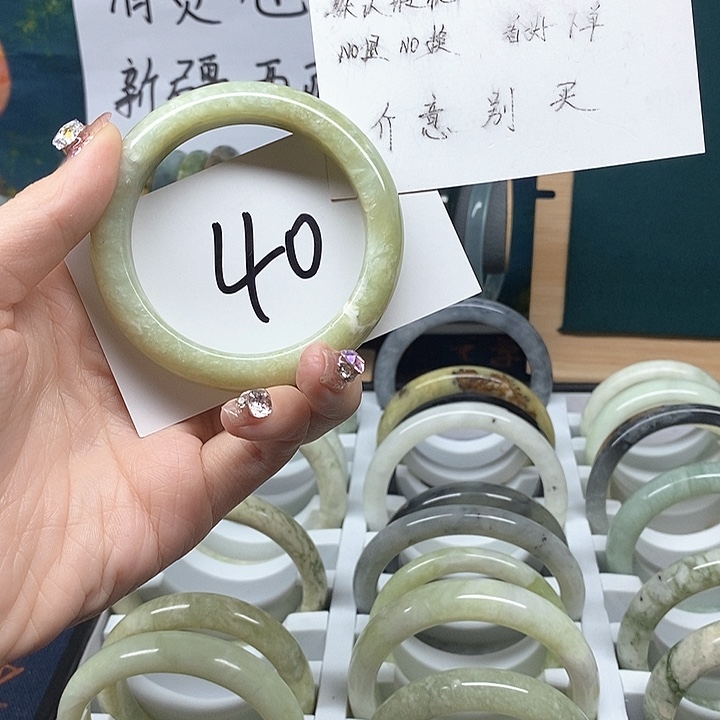 未镶嵌蛇纹石玉手镯