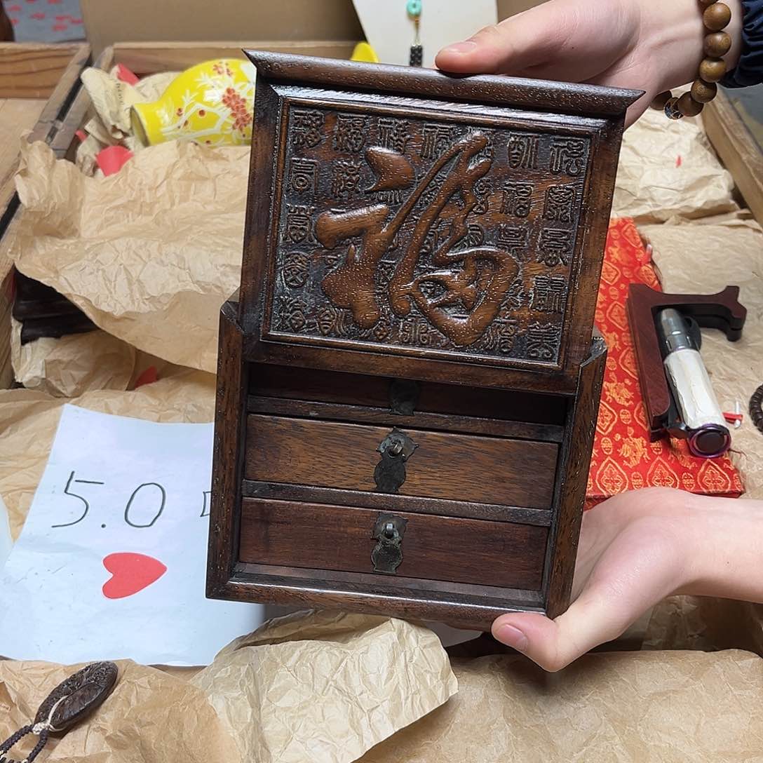 大叶紫檀（黑酸枝木类）