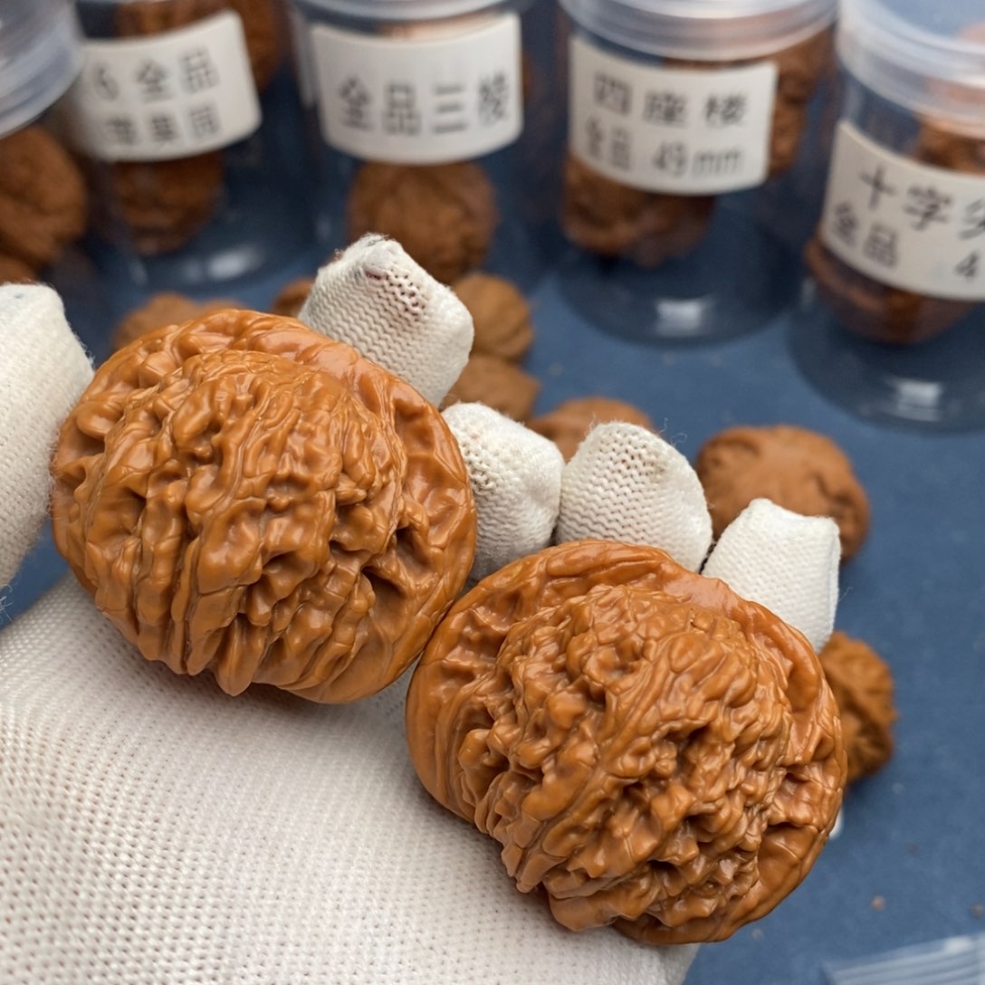 文玩核桃把件四座楼全品0159