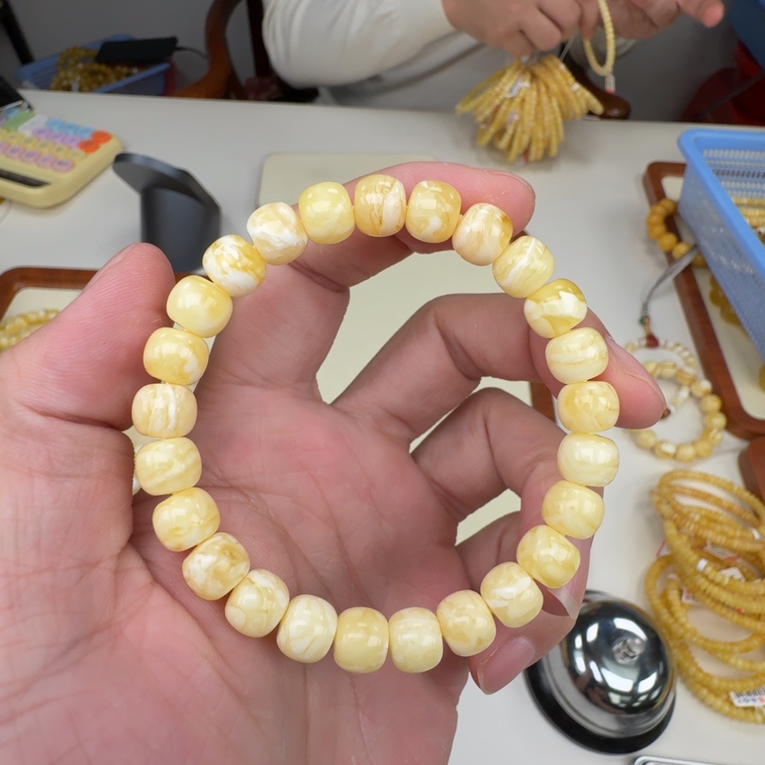 琥珀未镶嵌裸石蜜蜡手串