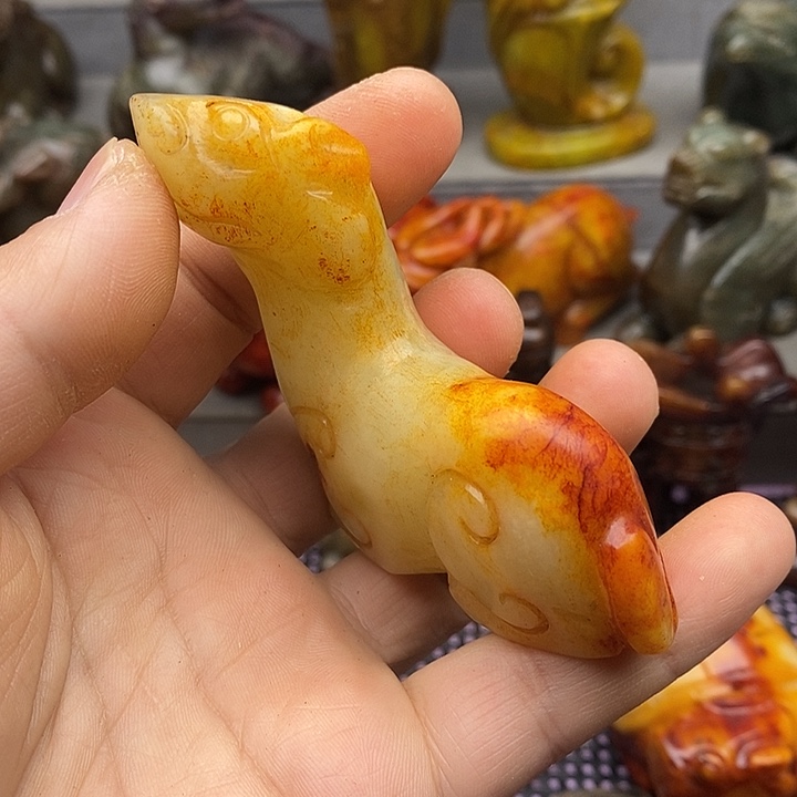 未镶嵌蛇纹石玉颈饰
