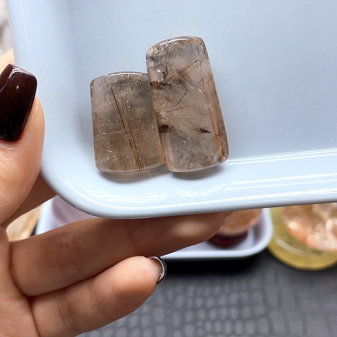 珠宝半成品水晶未镶嵌39 有矿坑