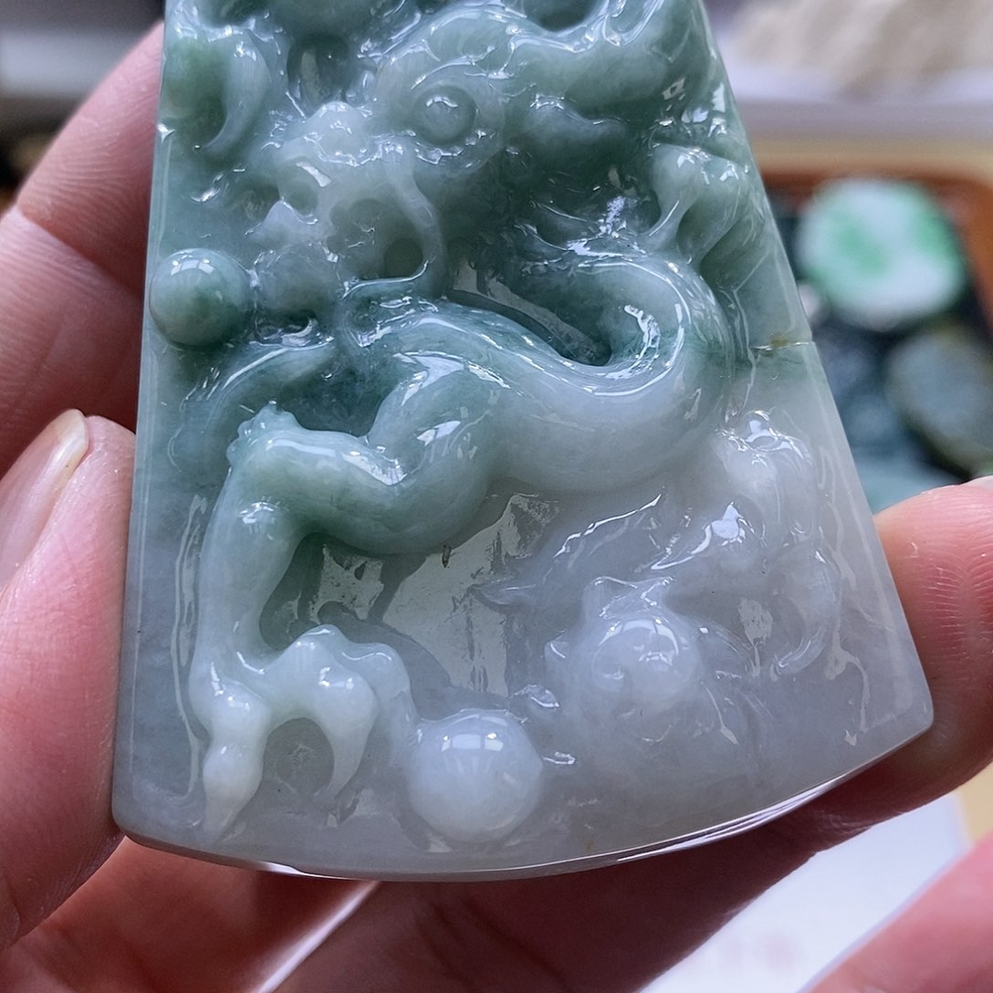 【闪购商品】翡翠颈饰未镶嵌11111111111111