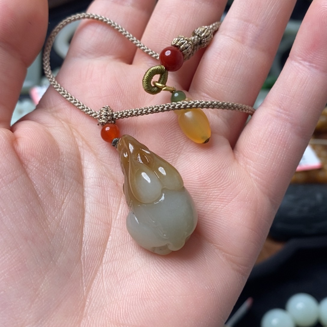 和田玉挂件未镶嵌