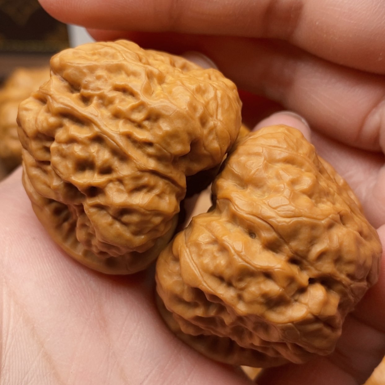 【闪购商品】文玩核桃把件边40左右