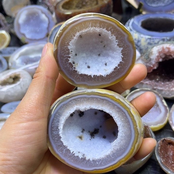 水晶未镶嵌珠宝半成品聚宝盆