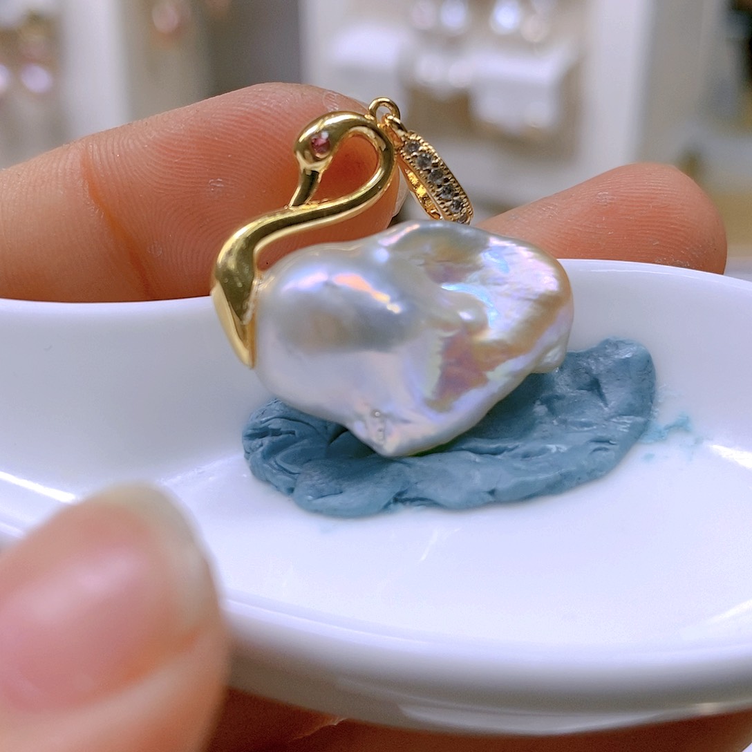 淡水珍珠颈饰合金