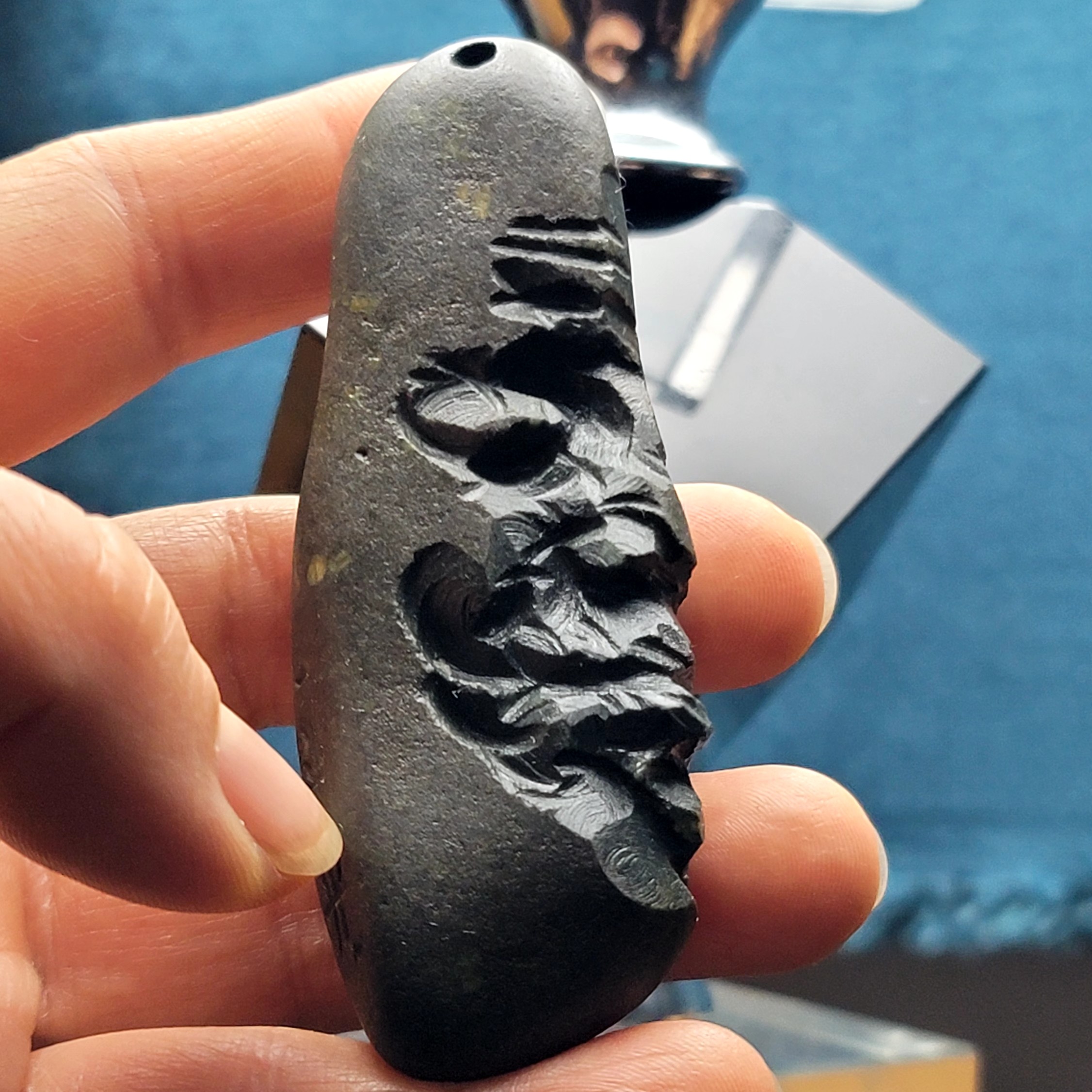 一斗光0037自然原石人物雕刻件 仅此一件