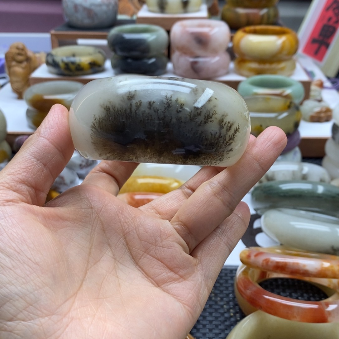 石英质玉手镯未镶嵌平****福