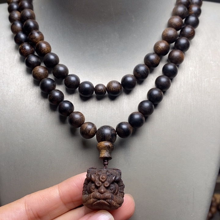 沉香手串越南芽庄瘤疤紫棋楠0.8➕醒狮沉香木雕设计