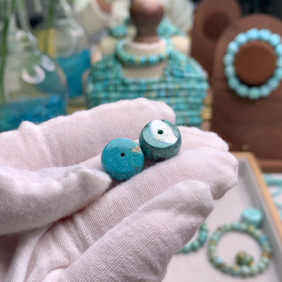 绿松石未镶嵌饰品