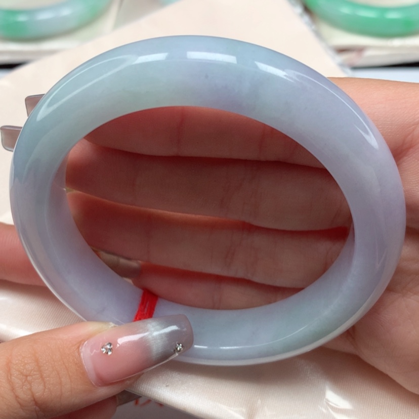 【闪购商品】翡翠手镯未镶嵌60圈