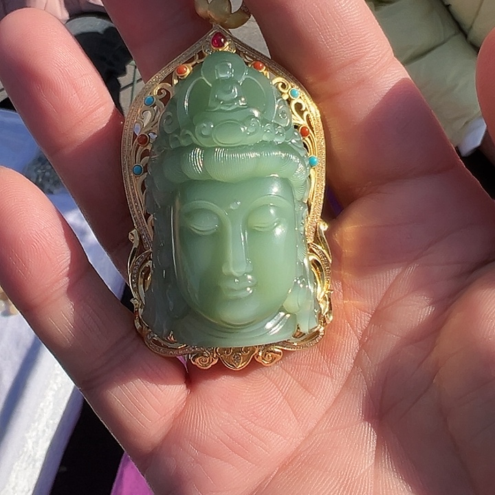 和田玉（碧玉）18K金镶嵌手串