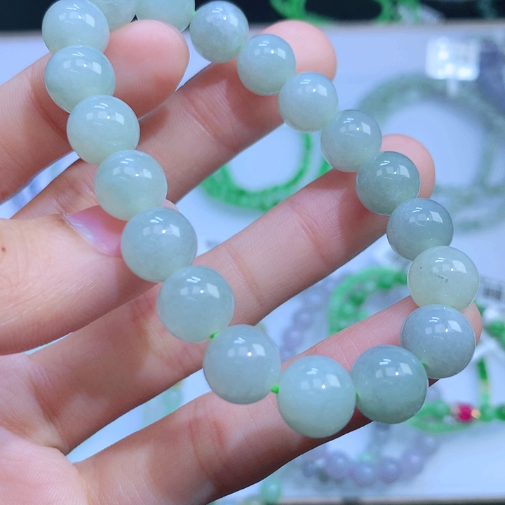 翡翠手链未镶嵌翡翠