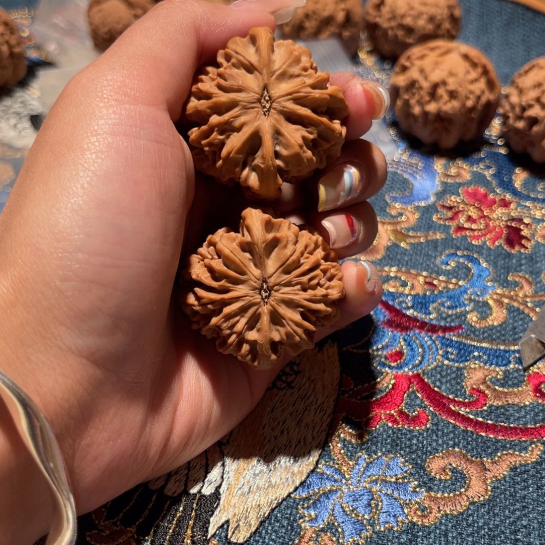 文玩核桃吊坠111秦闷