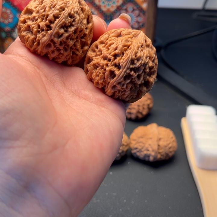 文玩核桃吊坠南疆41