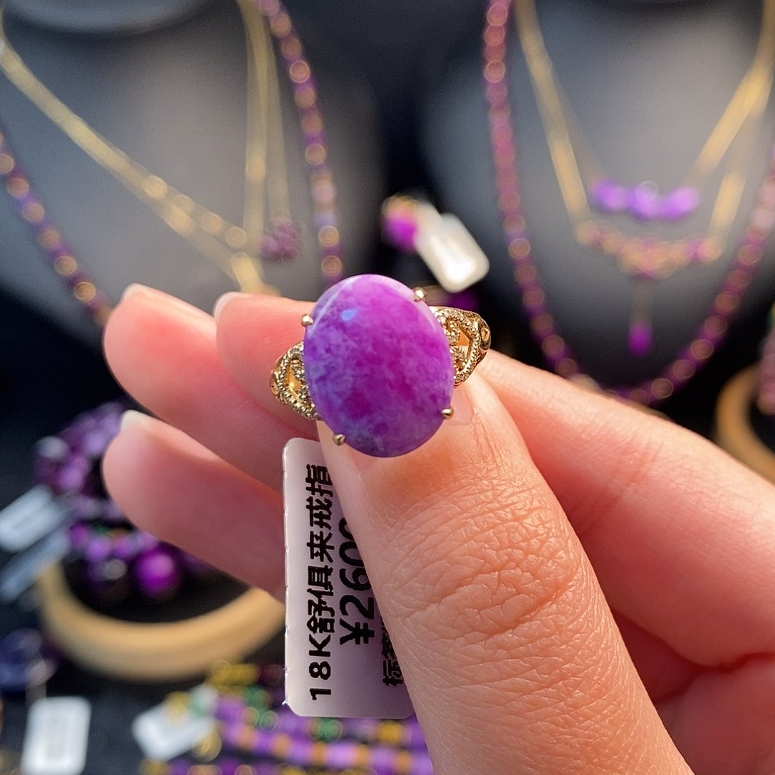 苏纪石（舒俱来）戒指18K金镶嵌