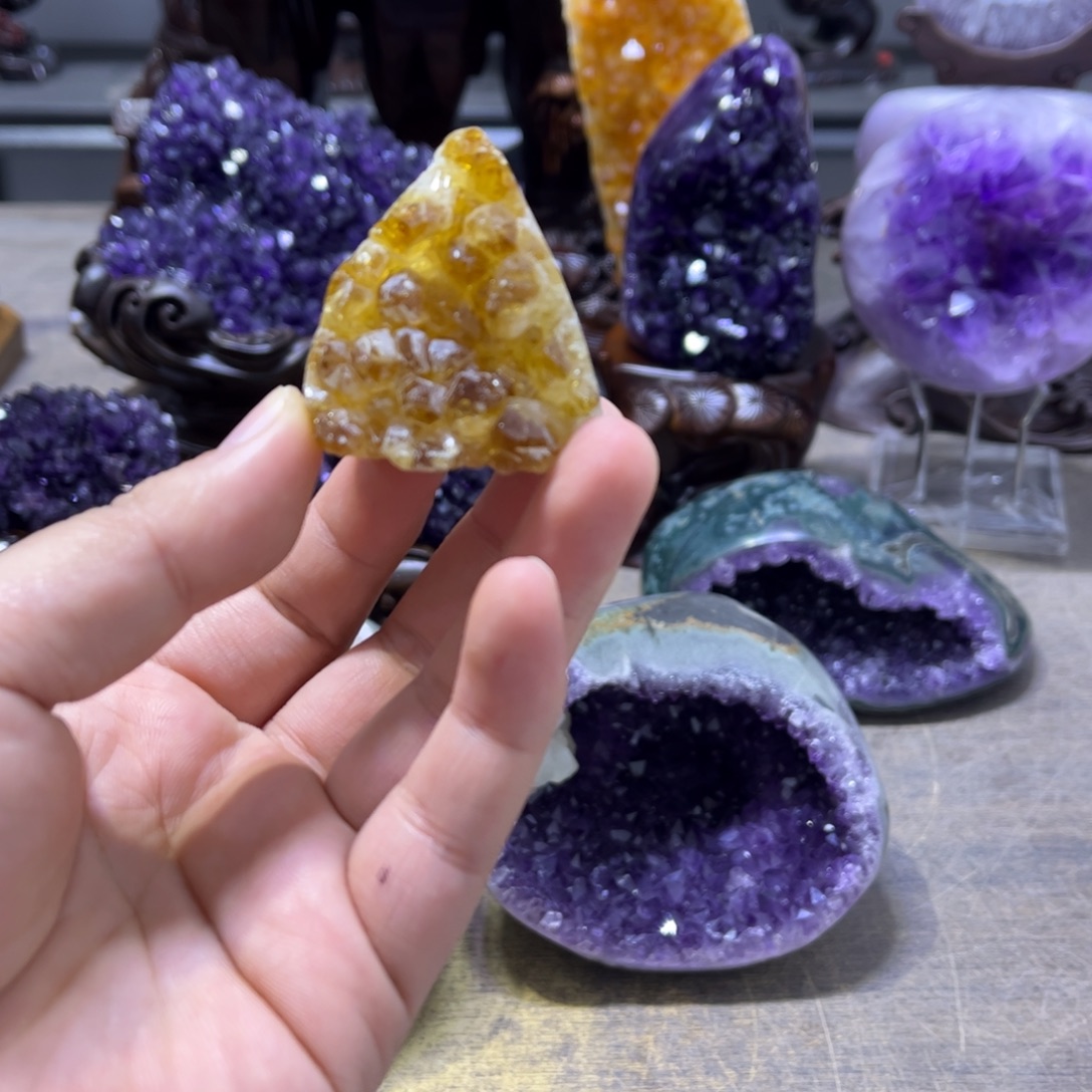 寶***兒水晶摆件未镶嵌摆件