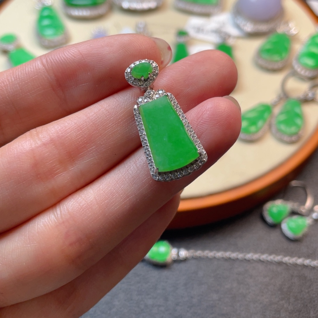 翡翠吊坠(不含链)银S925镶嵌