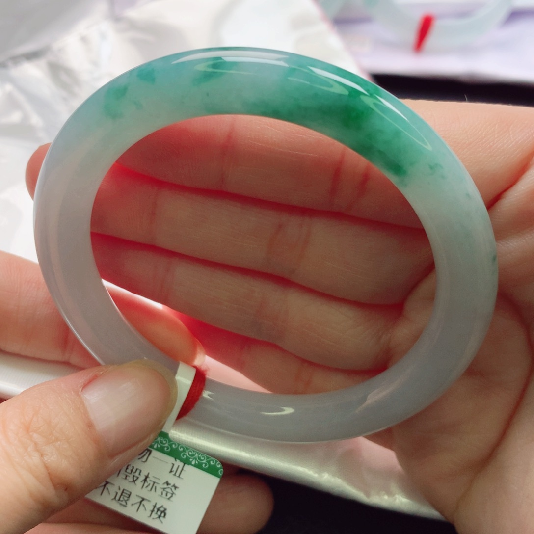 翡翠手镯未镶嵌5354圈
