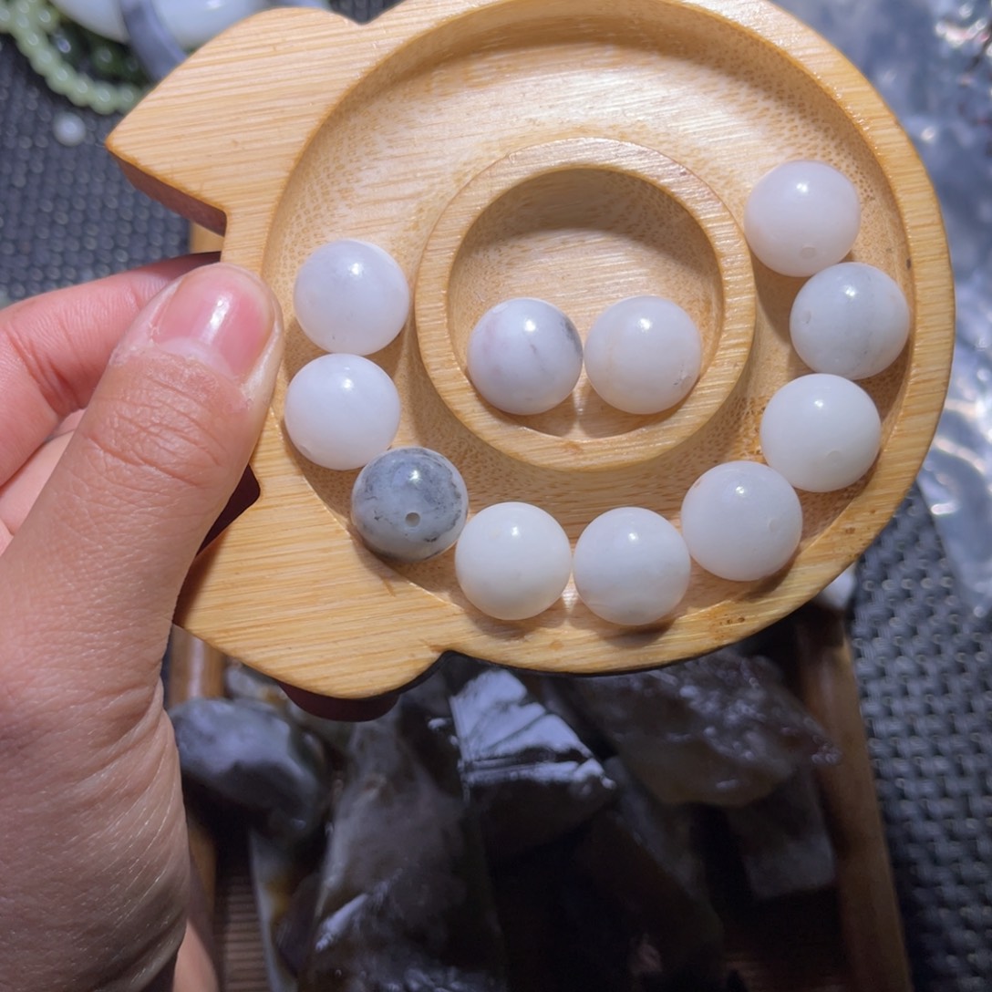 未镶嵌手镯和田玉洪*