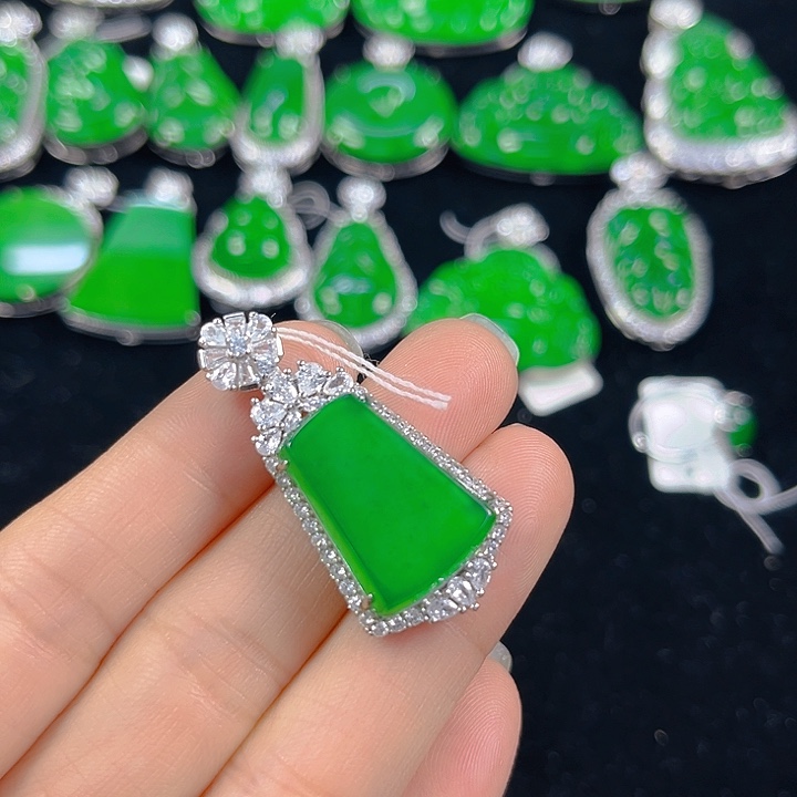 阿***听翡翠银S925镶嵌吊坠(不含链)