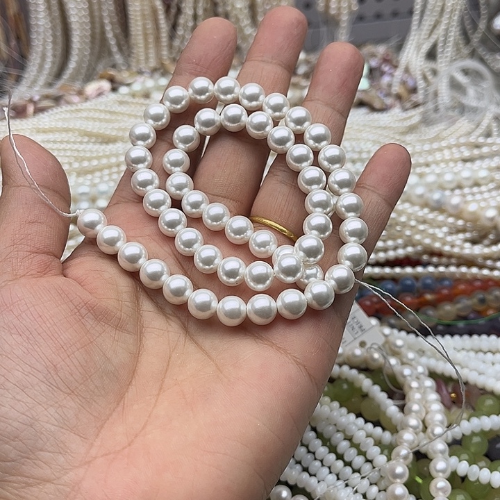 玛瑙/玉髓未镶嵌珠宝半成品一条8mm左右贝珠