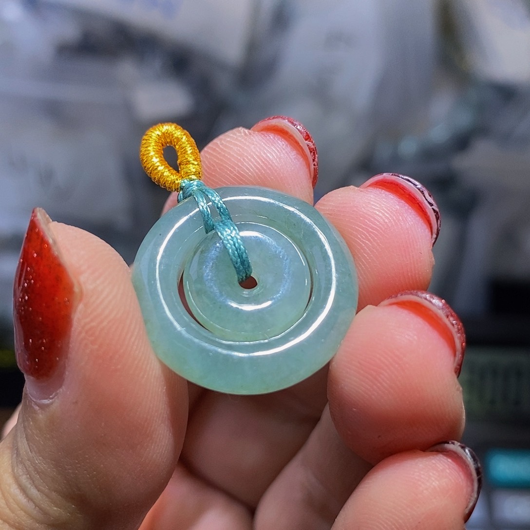 翡翠未镶嵌手链翡翠