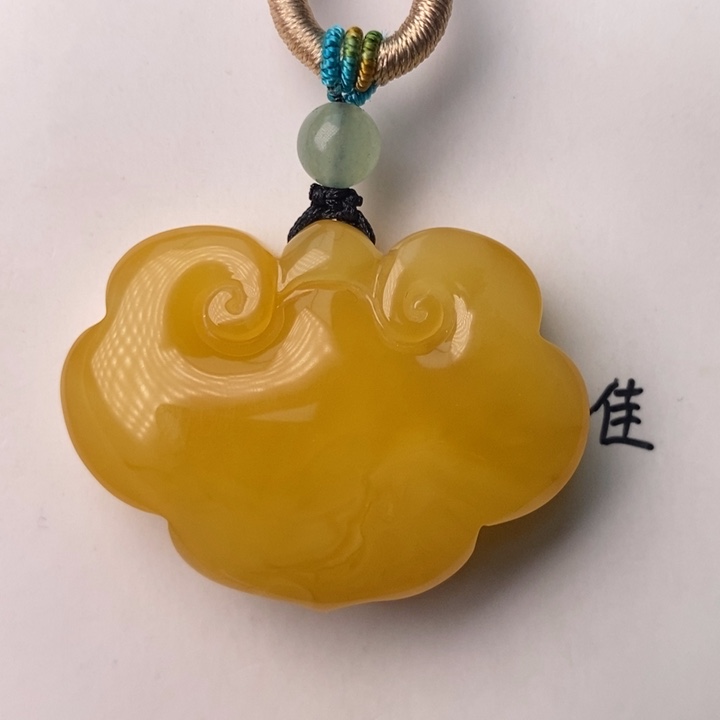 未镶嵌琥珀珠宝奇石