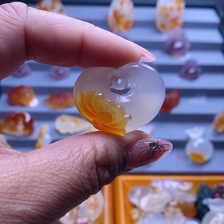 玛瑙/玉髓颈饰未镶嵌
