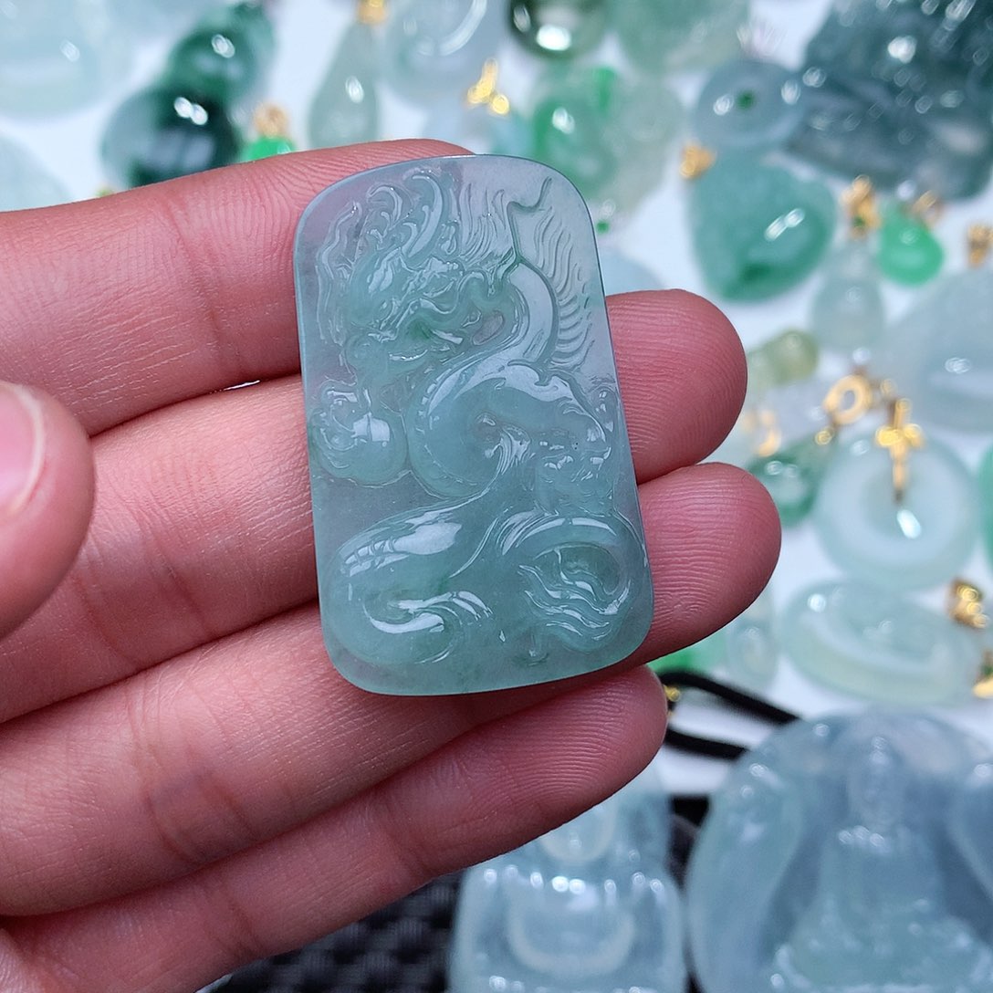 翡翠吊坠(不含链)未镶嵌